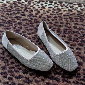 Dream Pairs Sparkling Silver Flats
